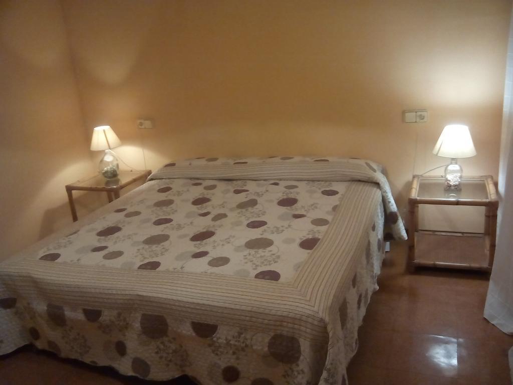 Hotel Puig Gros Montrás Zimmer foto