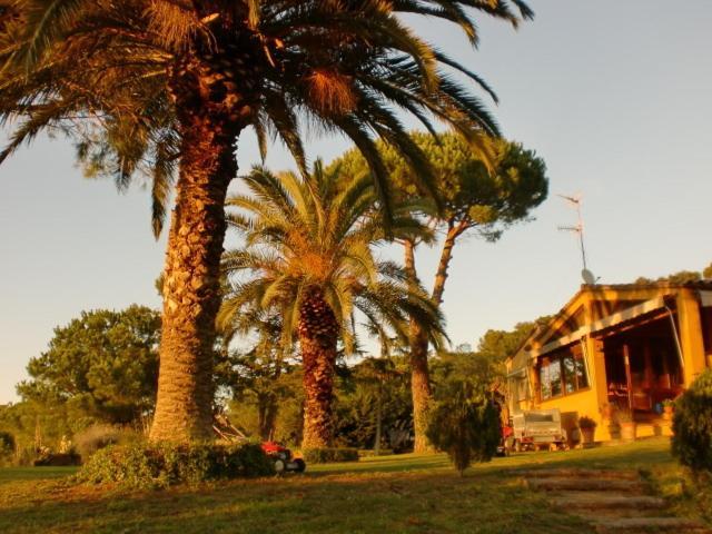 Hotel Puig Gros Montrás Exterior foto