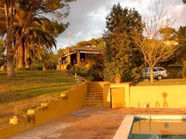 Hotel Puig Gros Montrás Exterior foto